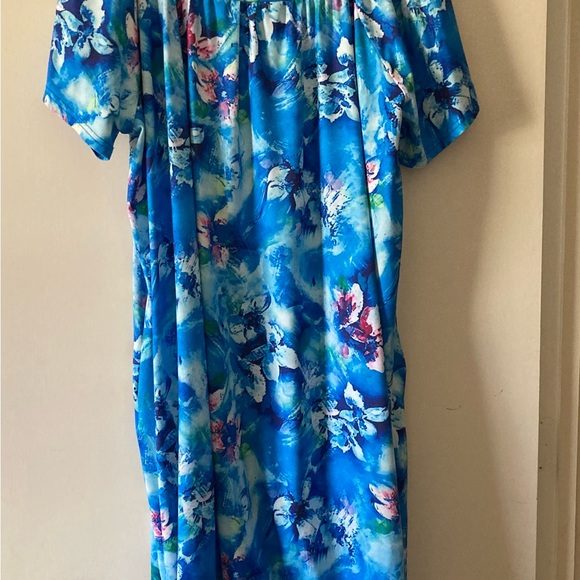 Floral Blue Nightgown - Picture 2 of 5